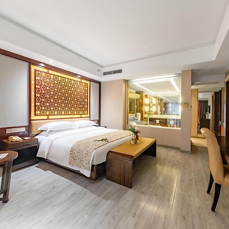 King Royal Hotel Yunfu Eksteriør billede