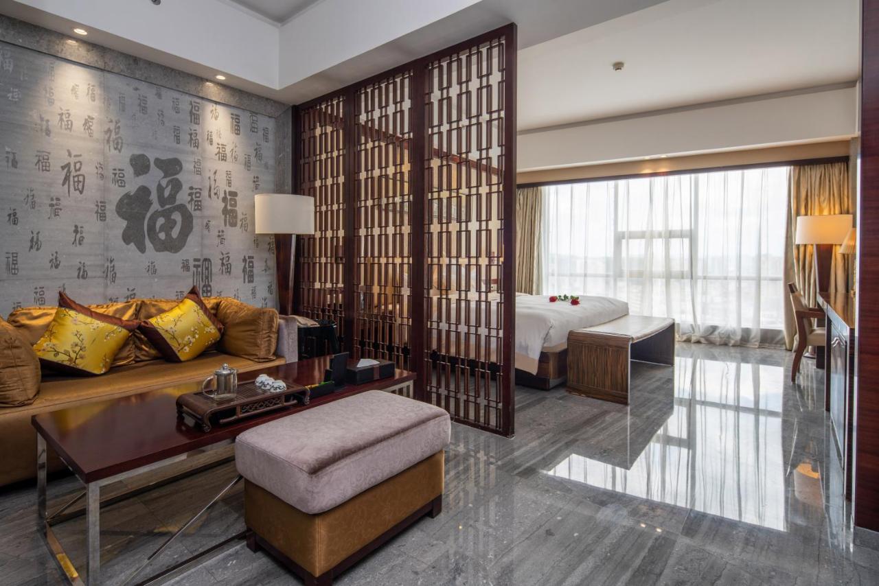 King Royal Hotel Yunfu Eksteriør billede