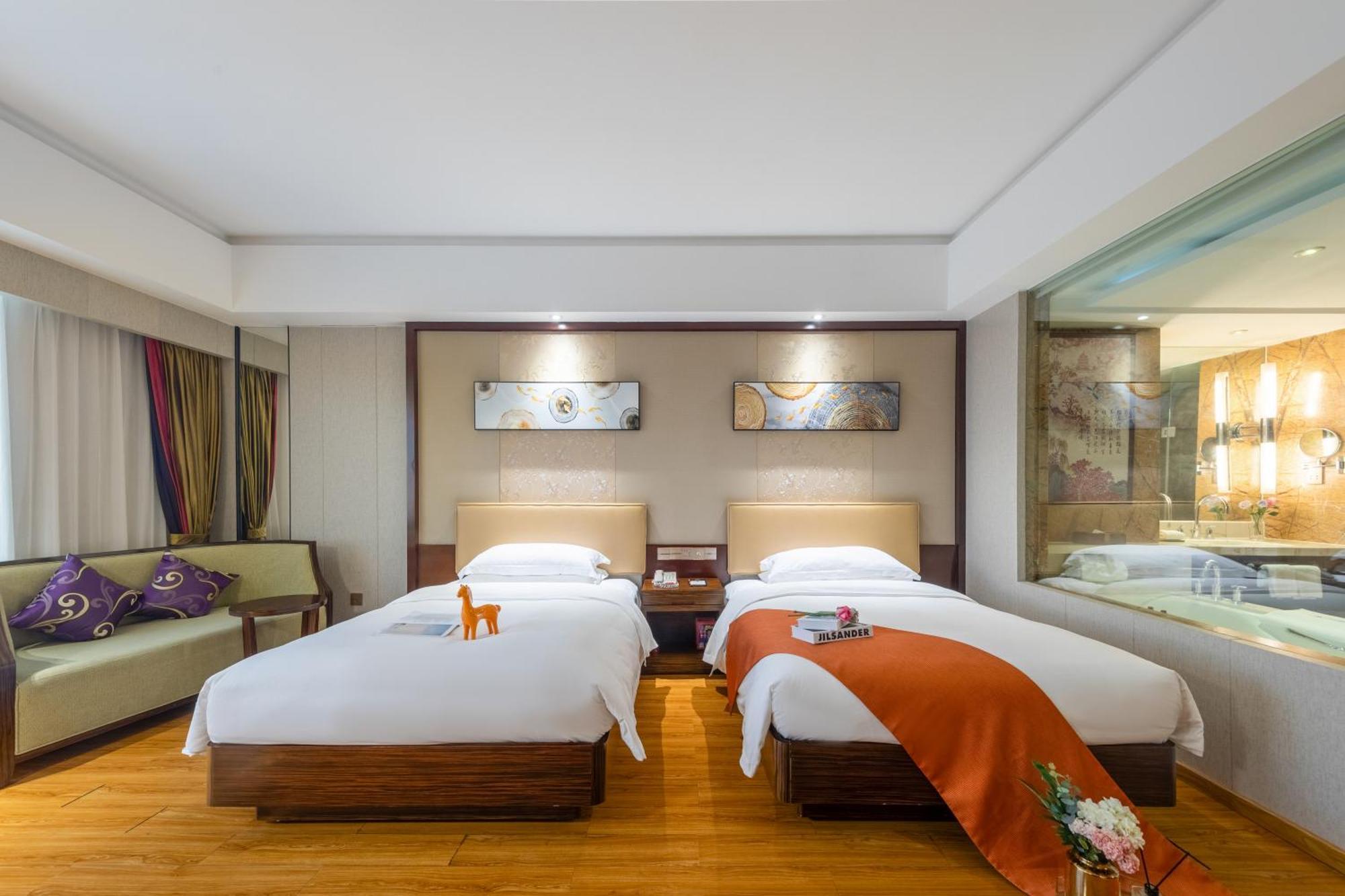King Royal Hotel Yunfu Eksteriør billede