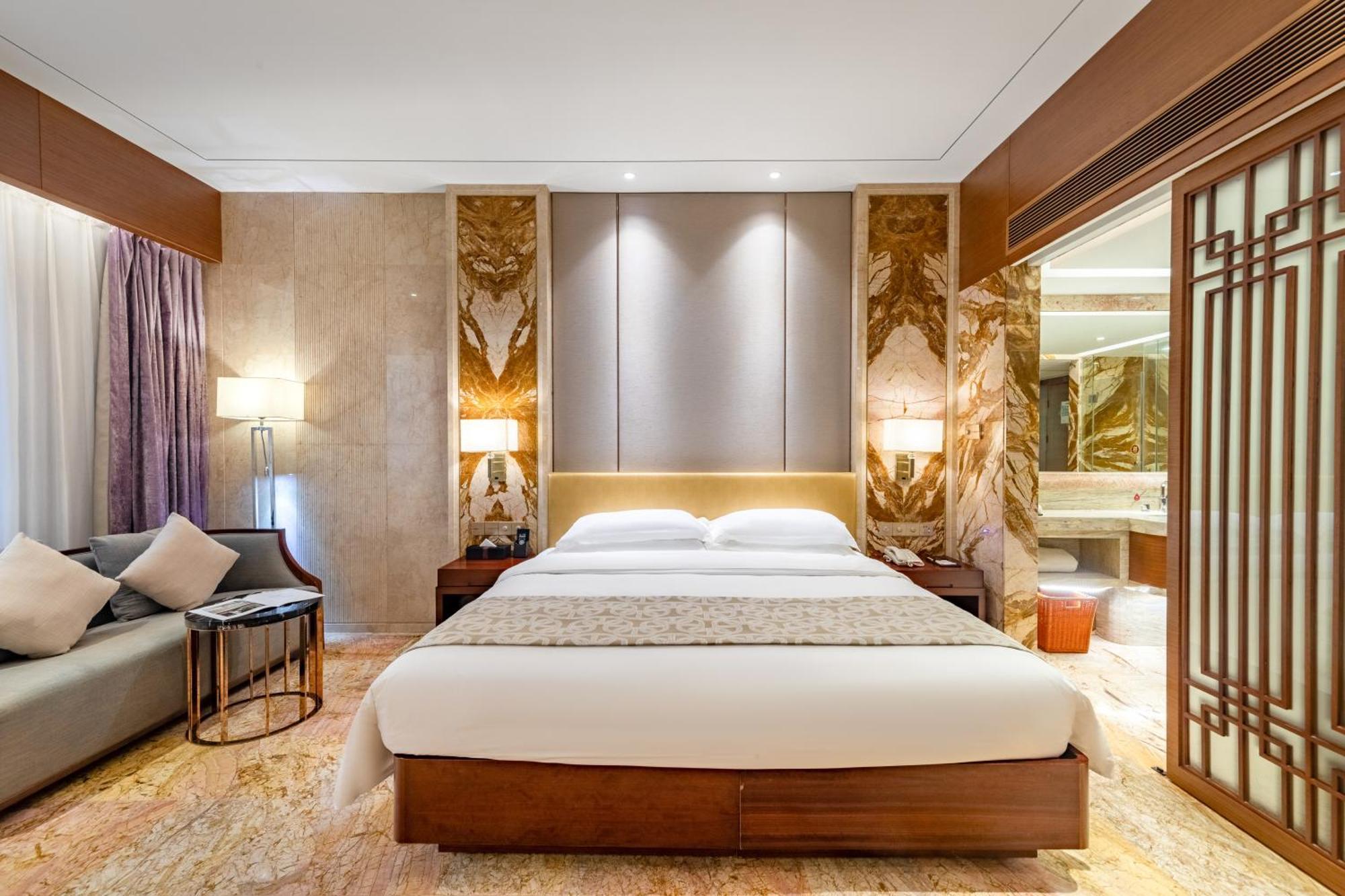 King Royal Hotel Yunfu Eksteriør billede