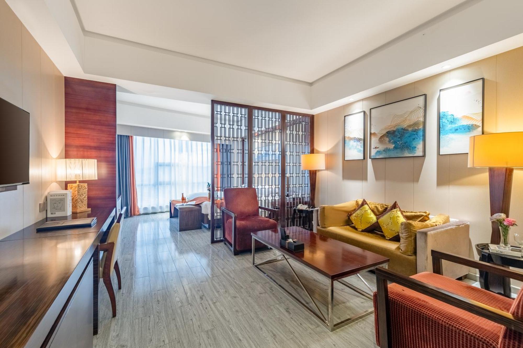 King Royal Hotel Yunfu Eksteriør billede